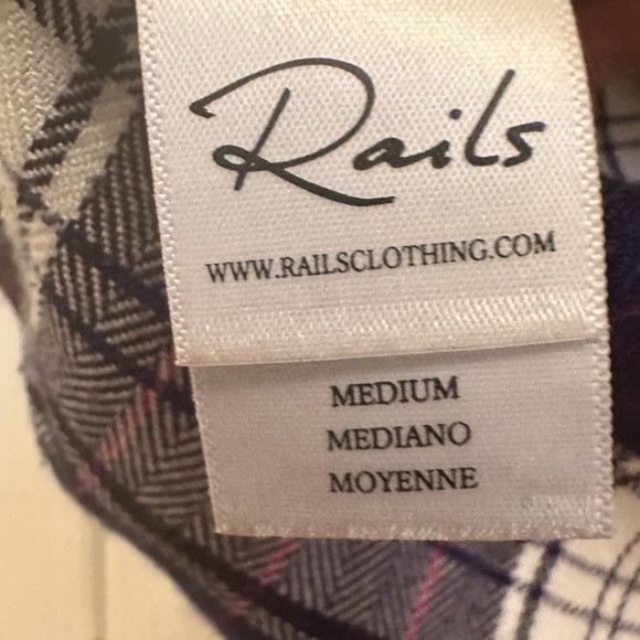 Rails Purple Plaid Button-Down Shirt Size Medium - Picture 3 of 5